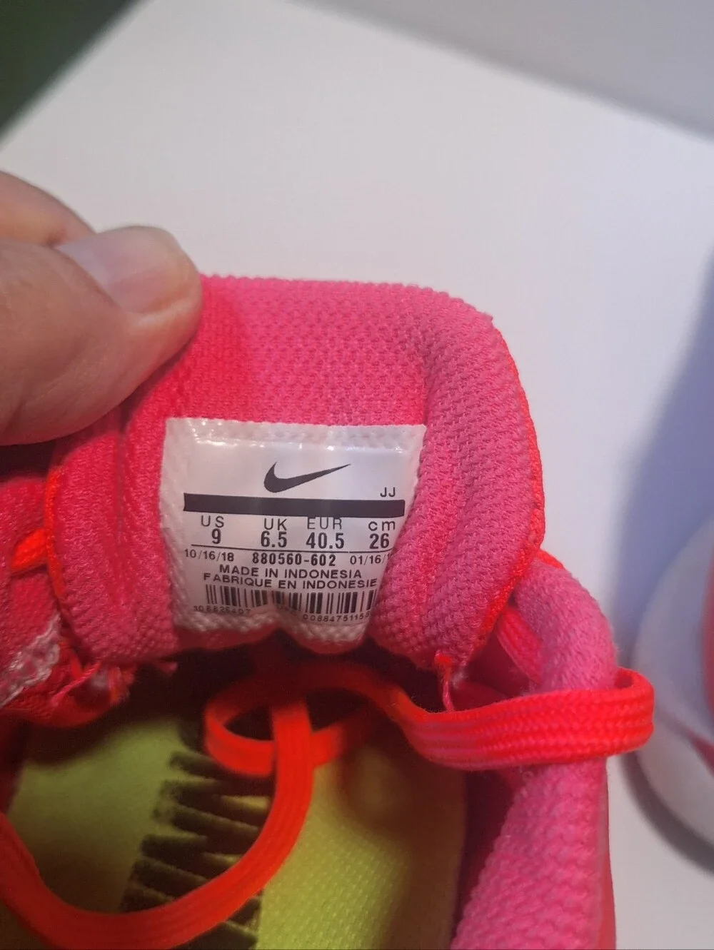 Nike Air Zoom Pegasus 34 Women's Size 9 Hot Punch Coral 880560-602 Read Descrip